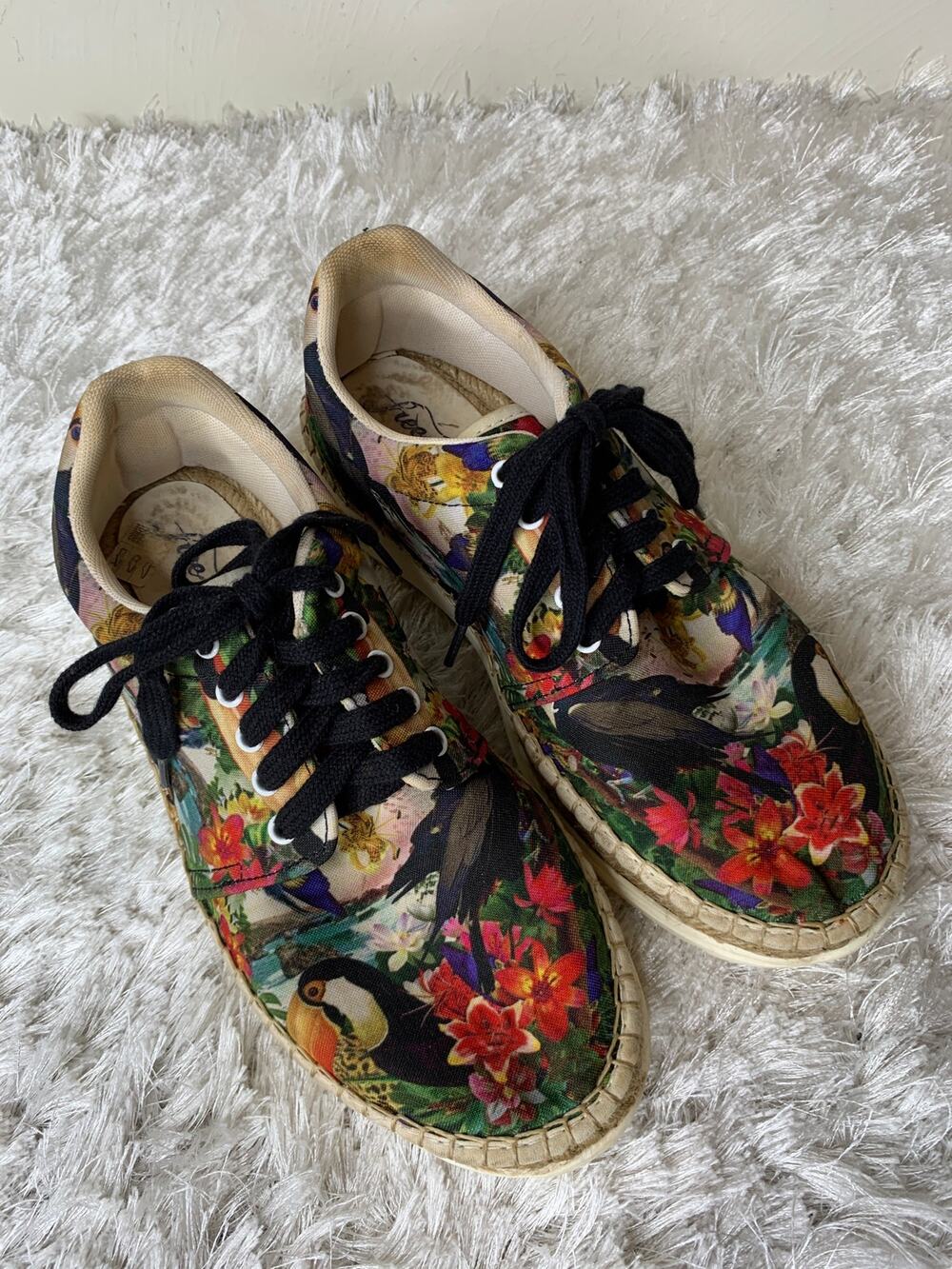 Free People Floral Tropical Sneaker Sz 38 Black Red Boho Causal Preppy US 7.5